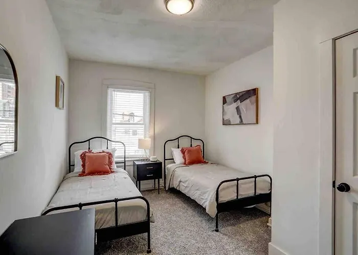 Beautiful Boho Villa On Vine In The Heart Of Lancaster