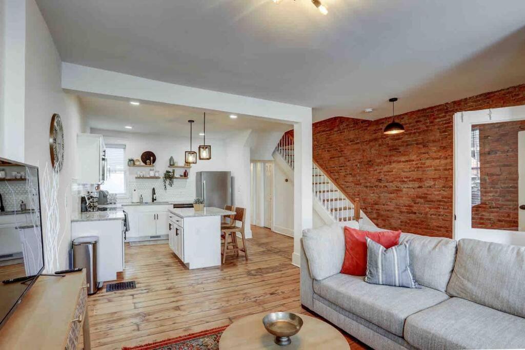 Beautiful Boho On Vine In The Heart Of Ferienhaus